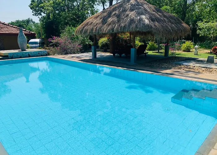 Shangri-Lanka Village