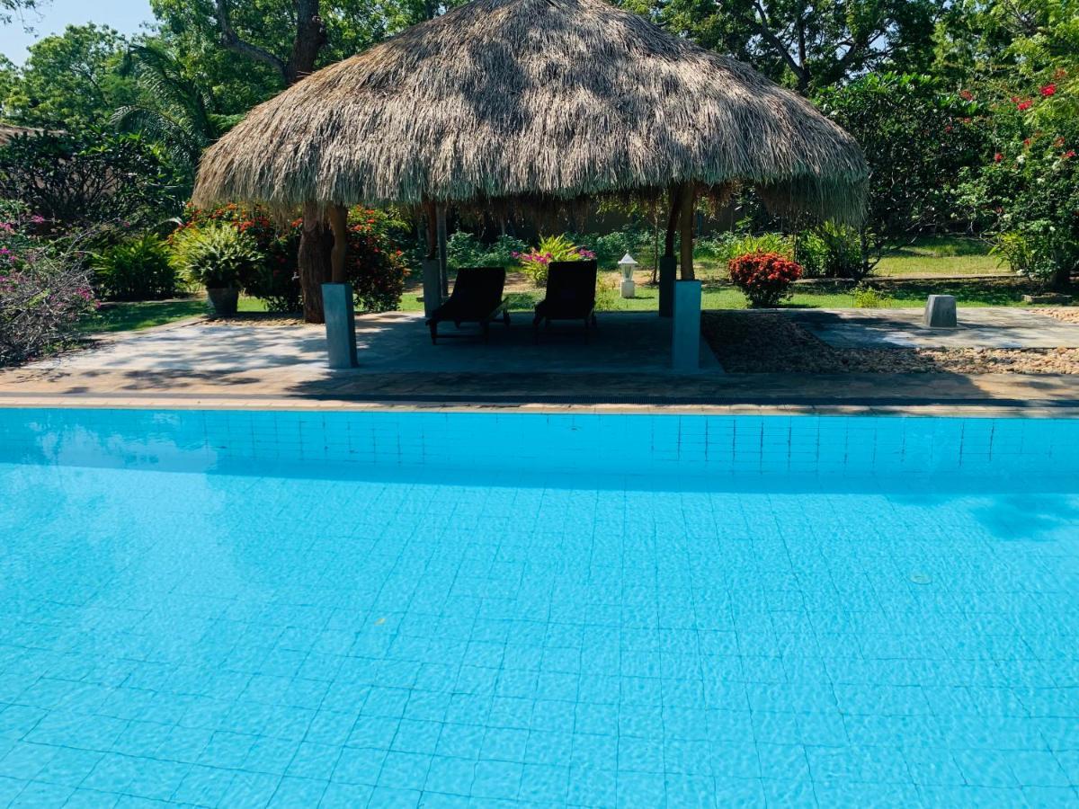 Shangri-lanka Village * Tissamaharama